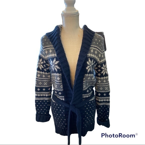 Sweaters - Beautiful blue and white hooded cardigan no label , based on measurements small